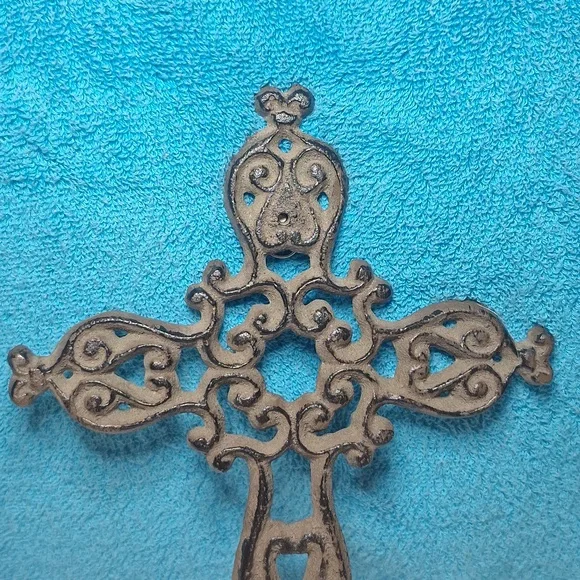 Cast Iron Cross - Picture 2 of 6